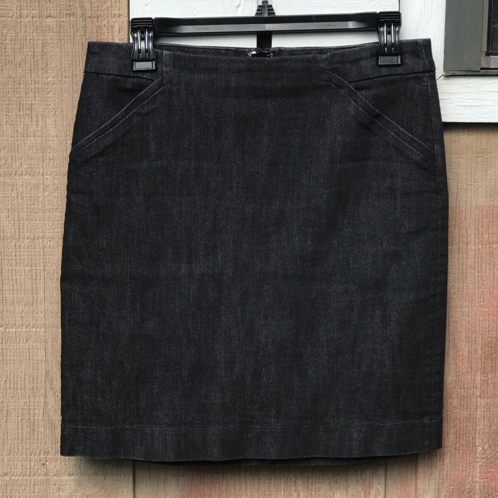 GAP stretch denim pencil skirt